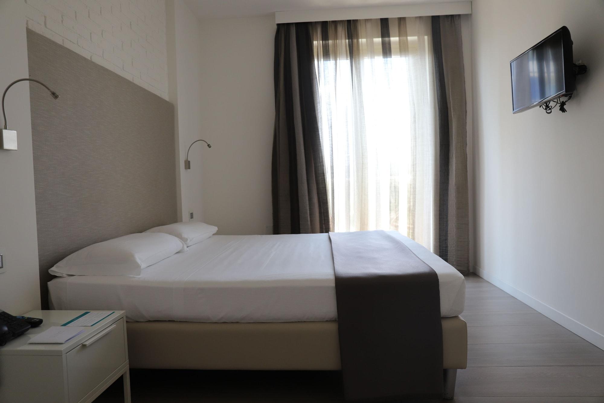 Smeraldo Suites & Spa Сан-Бенедетто-дель-Тронто Экстерьер фото